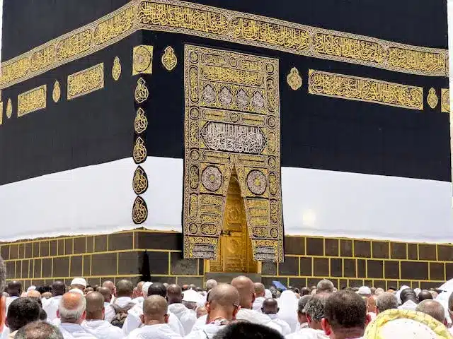 how much does hajj cost uk